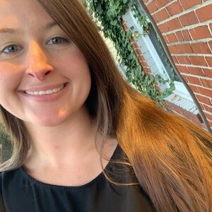 Meet your Posher, Liz